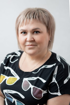 Воспитатель Гоголева Ирина Юрьевна Воспитатель Гоголева Ирина Юрьевна